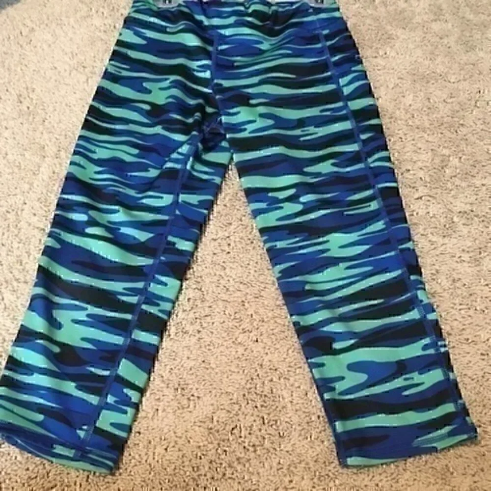 Old Navy Girls size large 10/12 Capri leggings